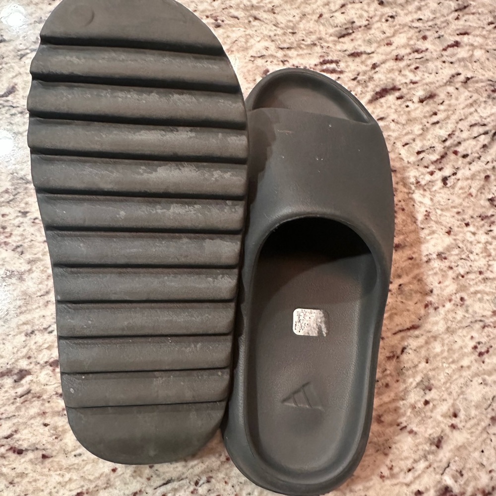 Adidas Slides Men Gray - Picture 3 of 5